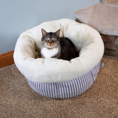 Cozy Deep Dish Donut Bed for Cats - Soft, Stylish, and Perfect for All Breeds