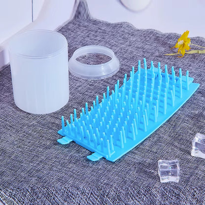 Revolutionary Dog Paw Cleaner Cup - Effortless Washing with Soft Silicone Combs for Happy, Clean Paws!